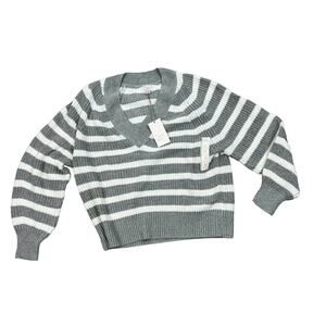 A New Day Women's Gray Striped V-Neck Pullover Sweater - Size Medium - NWT
